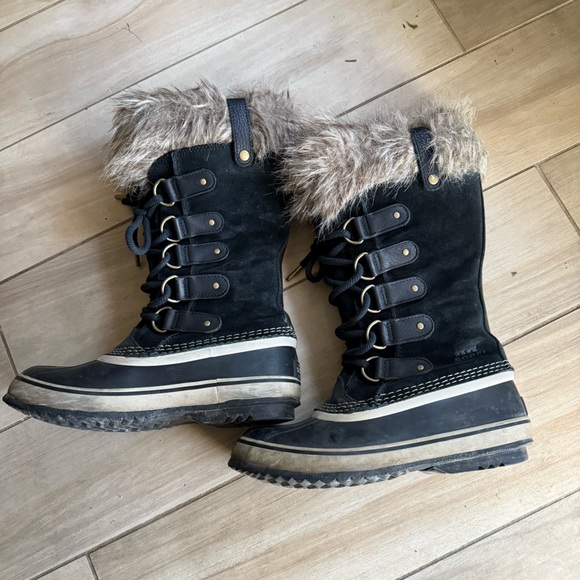 Sorel JOAN OF ARCTIC™ WOMEN'S WATERPROOF BOOT - Picture 3 of 7